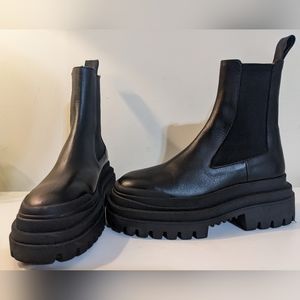 Black ZARA sole lug chunky leather boots size 37